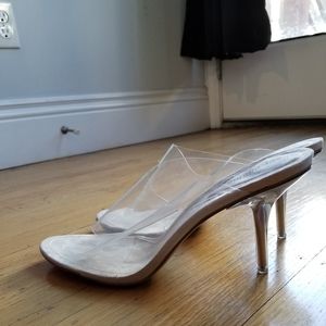 Cape Robbin Clear Mule